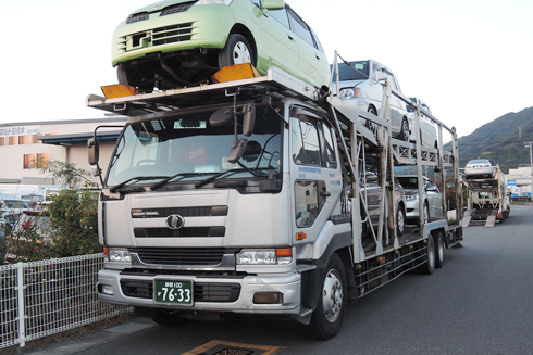  使用済自動車が搬入されます。事故車や動かない車も引取に伺います。