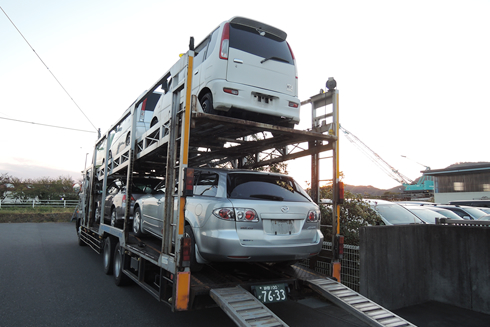  使用済自動車が搬入されます。事故車や動かない車も引取に伺います。